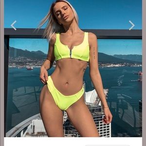 NWT Cheeky Neon Yellow Blackbough Bikini Bottoms